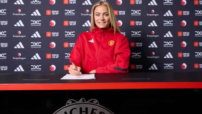 开云体育服务-官方：巴萨女足边锋罗尔弗加盟曼联女足，双方签约两年