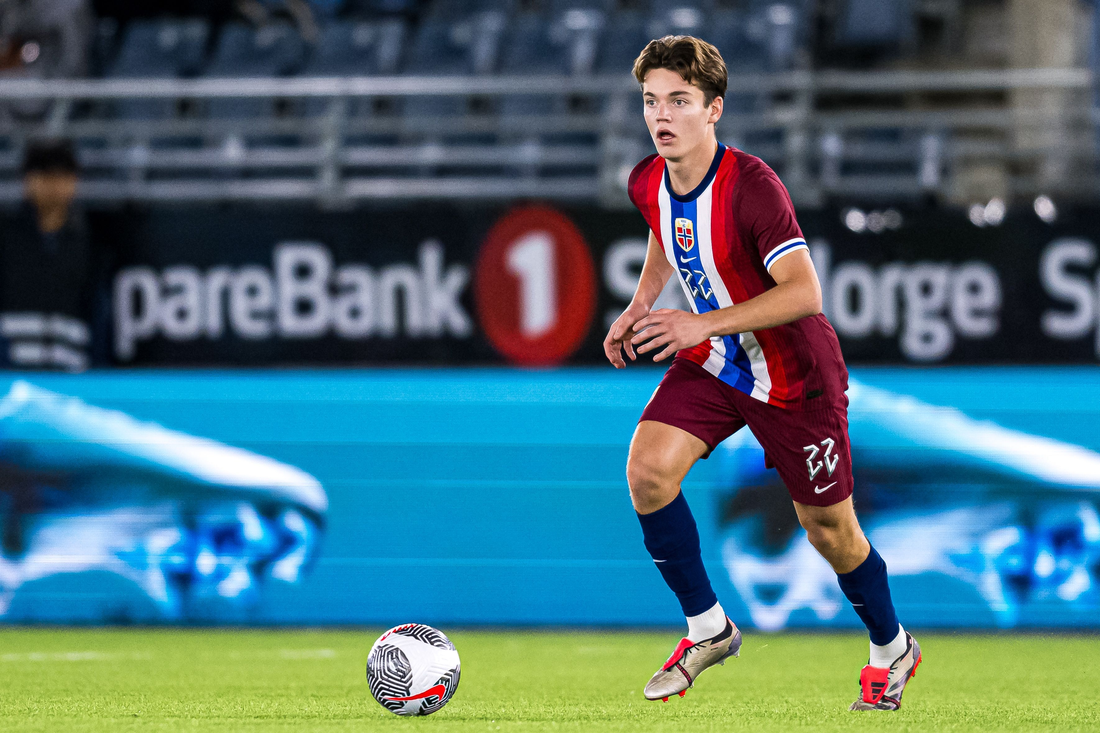 开云体育中国官网-曼城新星尼潘租借加盟米德尔斯堡正式敲定