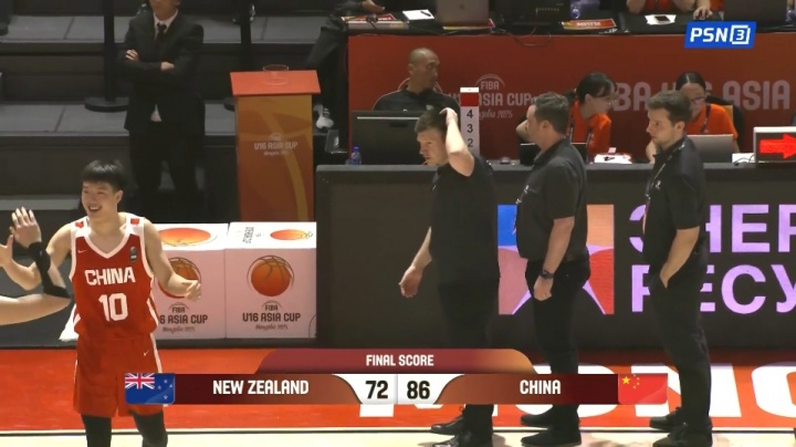 U16男篮与成年国家队双双以14分优势力克新西兰，会师决赛再现巧合